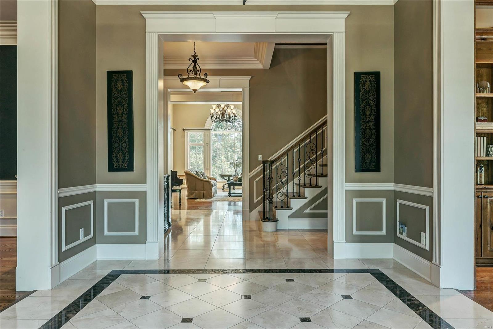 Town & Country Manor - Residential