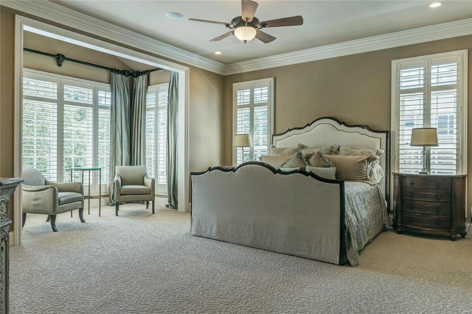 Town & Country Manor - Residential