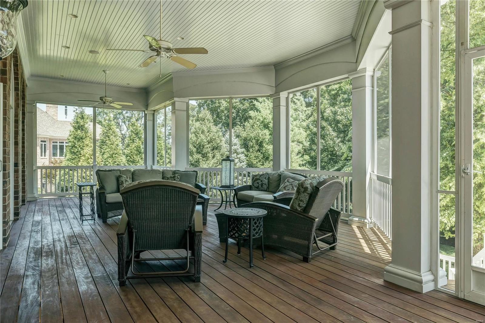 Town & Country Manor - Residential