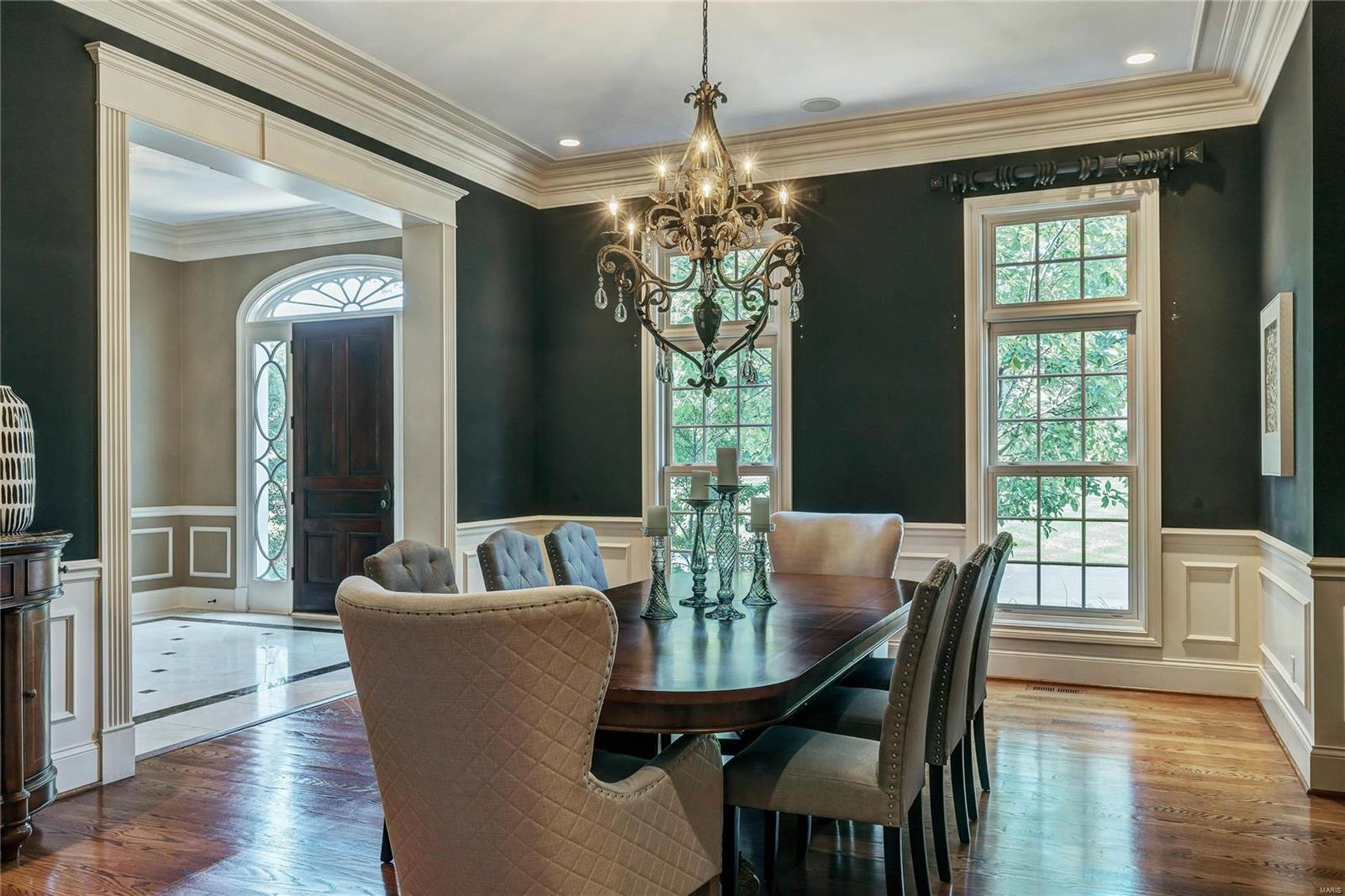 Town & Country Manor - Residential