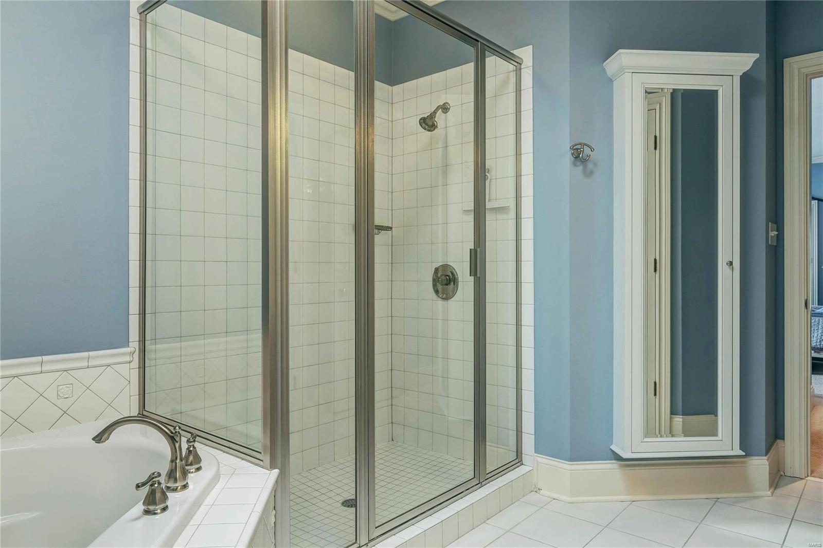 Town & Country Manor - Residential