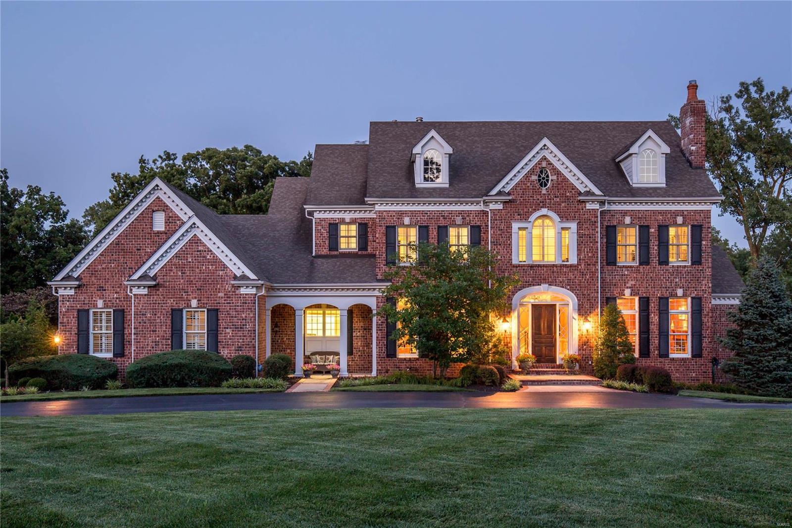 Town & Country Manor - Residential