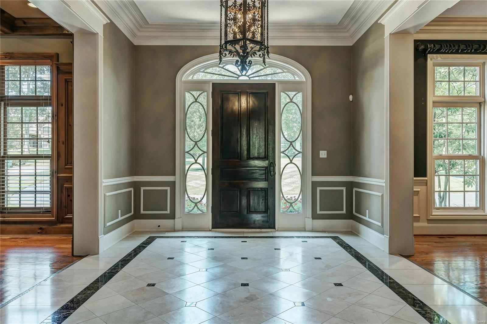 Town & Country Manor - Residential