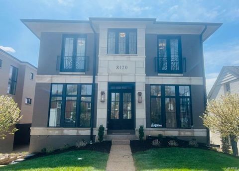 Photo of 8120 Kingsbury Boulevard, St Louis, MO 63105 (MLS # 24026504)