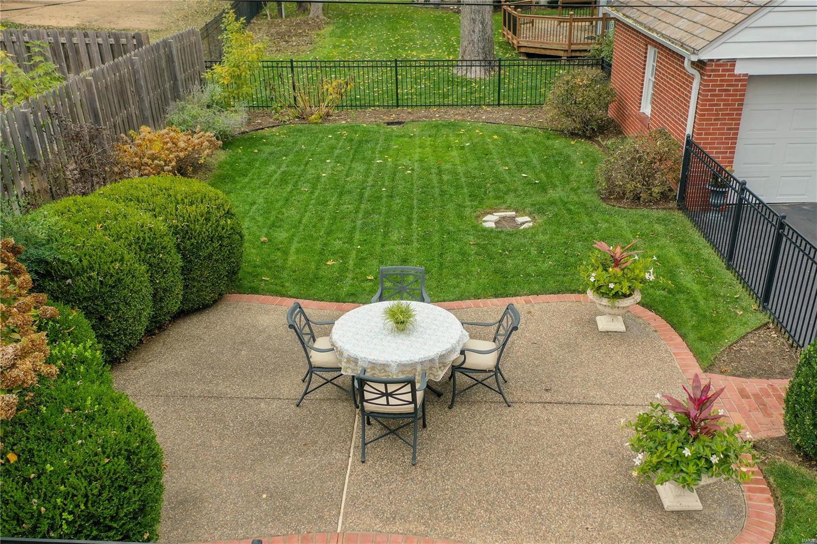 Davis Place - Residential