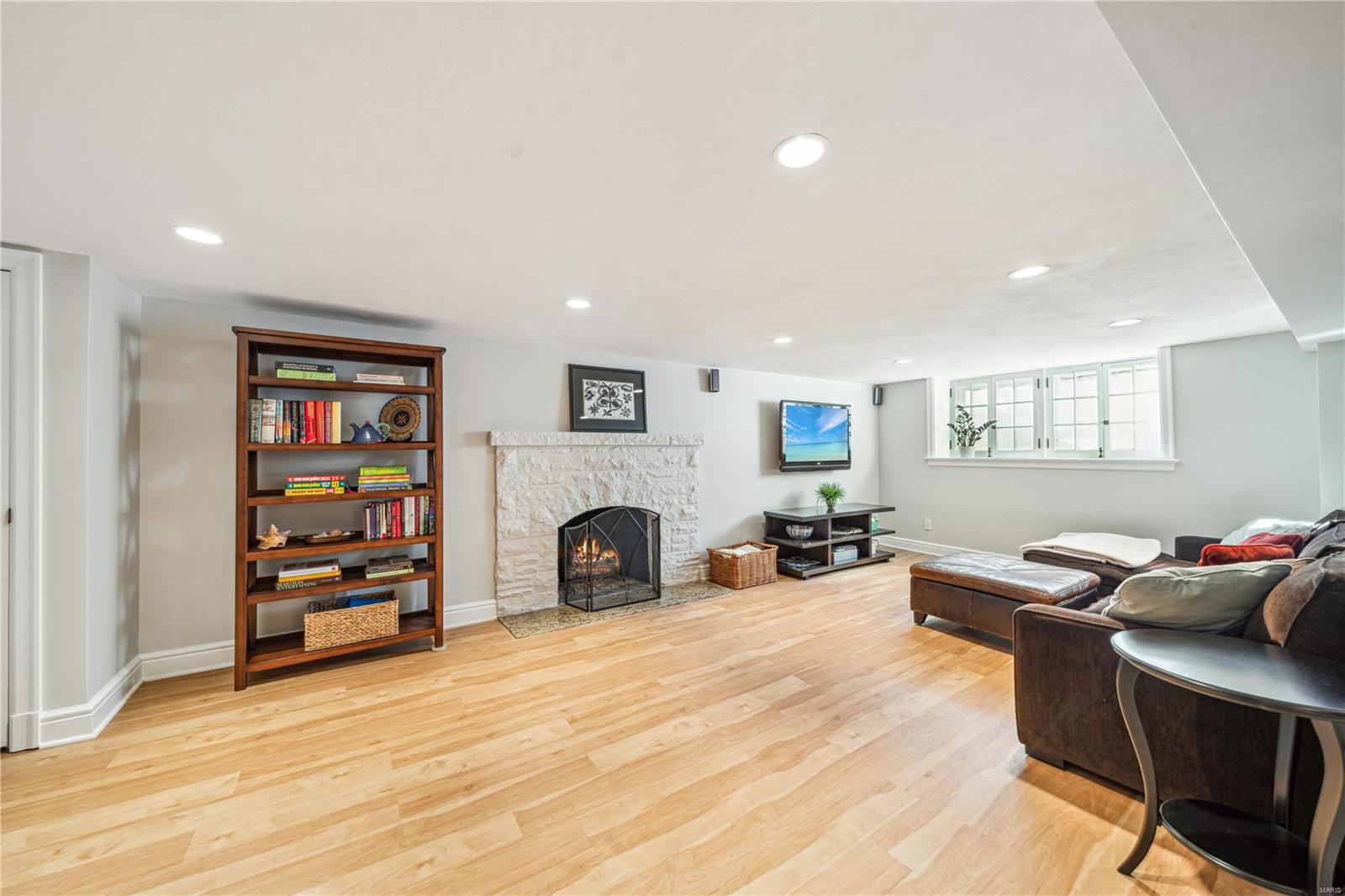 Davis Place - Residential