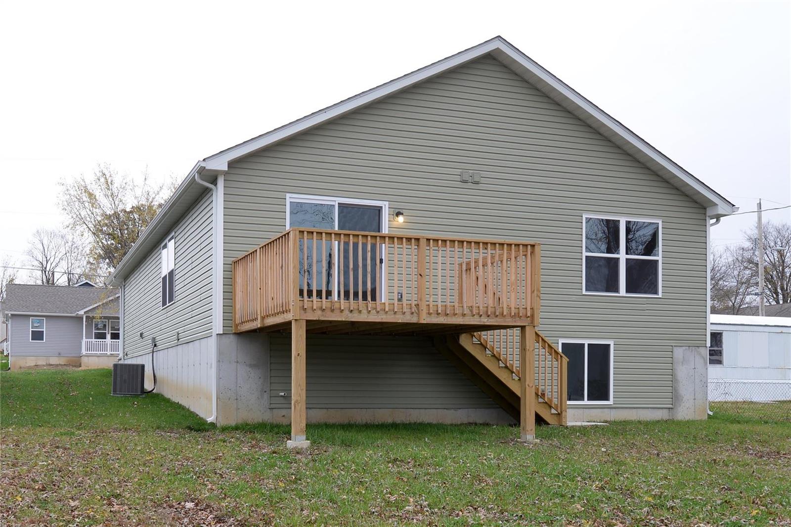 Pacific, Missouri 63069, United States, 3 Bedrooms Bedrooms, ,2 BathroomsBathrooms,Residential,Pending,31383