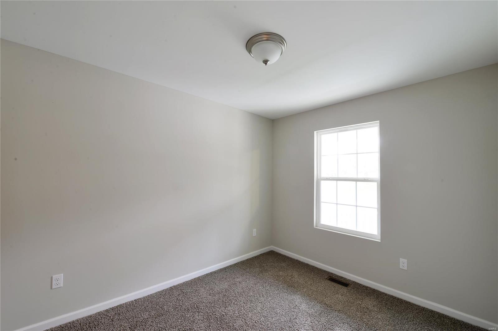 Pacific, Missouri 63069, United States, 3 Bedrooms Bedrooms, ,2 BathroomsBathrooms,Residential,Pending,31383