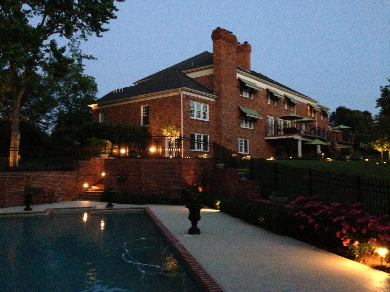 Carters Grove - Residential