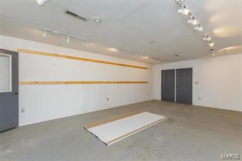 Troy - Commercial Sale