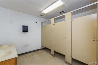 Troy - Commercial Sale