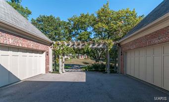 Lynnbrook - Residential