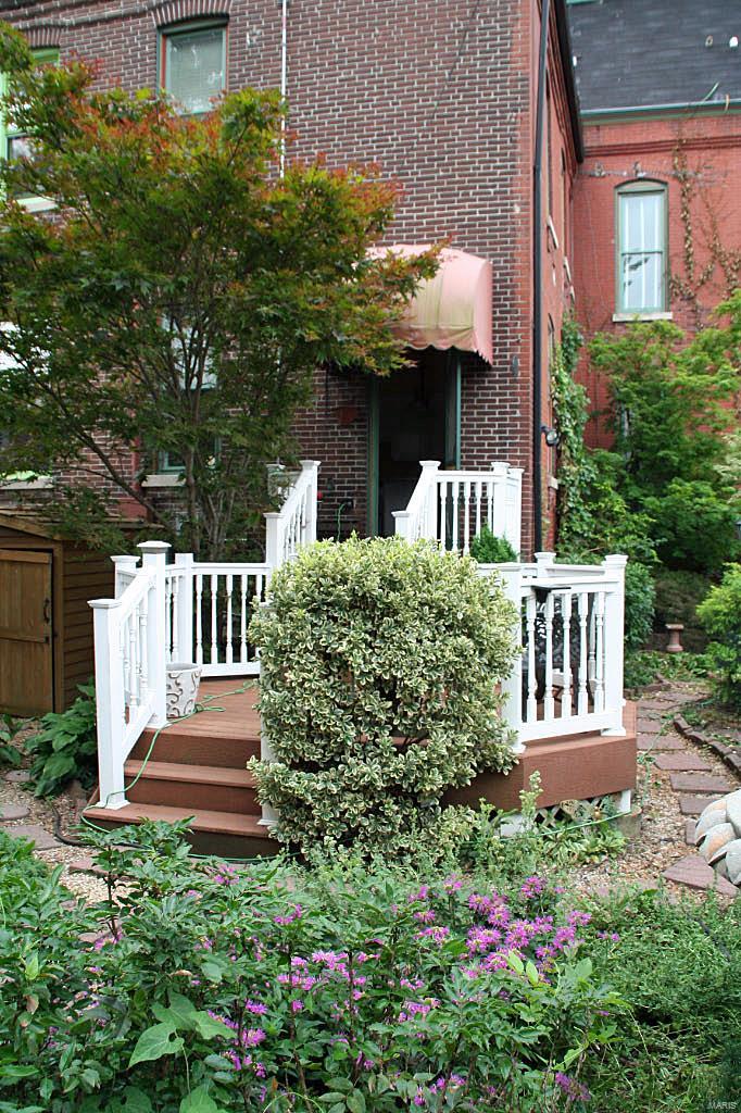 Lafayette Square - Residential