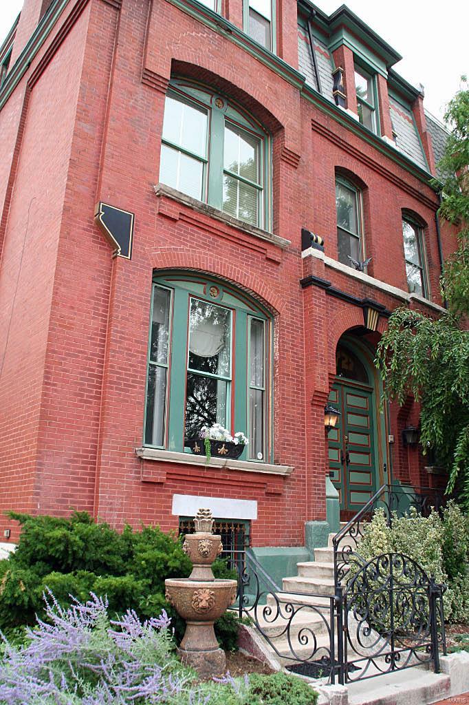 Lafayette Square - Residential