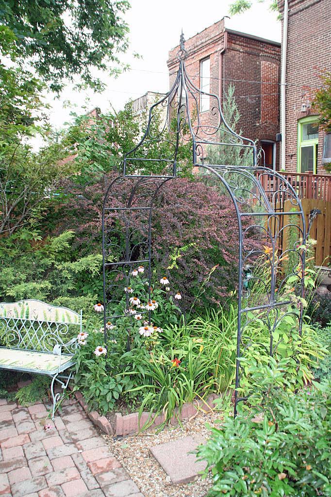 Lafayette Square - Residential