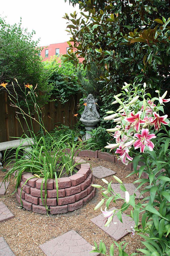 Lafayette Square - Residential