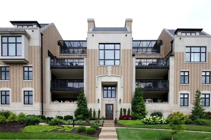 Major price reduction.  Identical unit sold in May at $1.2m.  Former display model with beautiful views of Shaw Park.  This light filled end unit offers an open floor plan with rich hardwood floors, wet bar with wine cooler, and gas fireplace.  The high end kitchen features Wolf and Subzero etc, custom cabinetry with granite tops, and center island with sink.  The master bedrm suite is tucked in the back for privacy and  offers 2 sides of windows, luxurious bath, and walk in closet.  Two other bedrms share a Jack and Jill bath.  One of the bedrms is currently being used as an office.   Relax on the covered terrace overlooking Shaw Park complete with built in gas grill.  A large laundry room, and guest powder room complete this unit.  This unit offers a unique front door and back door entrance.  This perfect move in condition unit comes with a storage locker and 2 assigned parking spaces. Location: End Unit