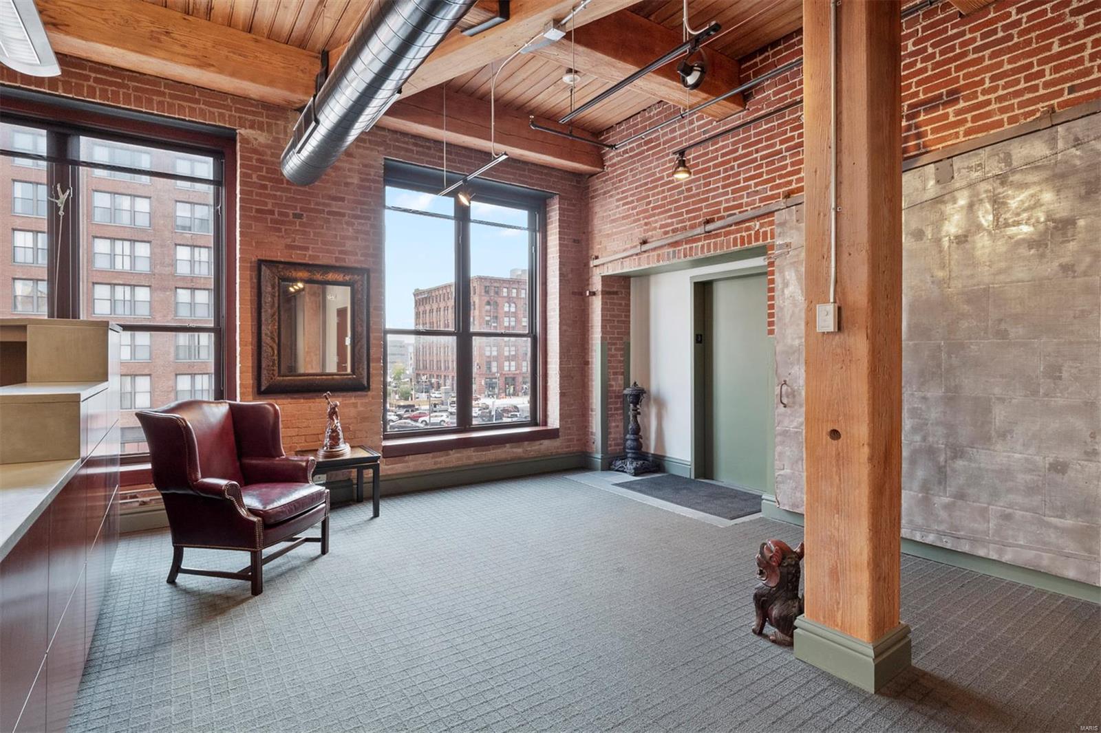 1113 Locust Street 300