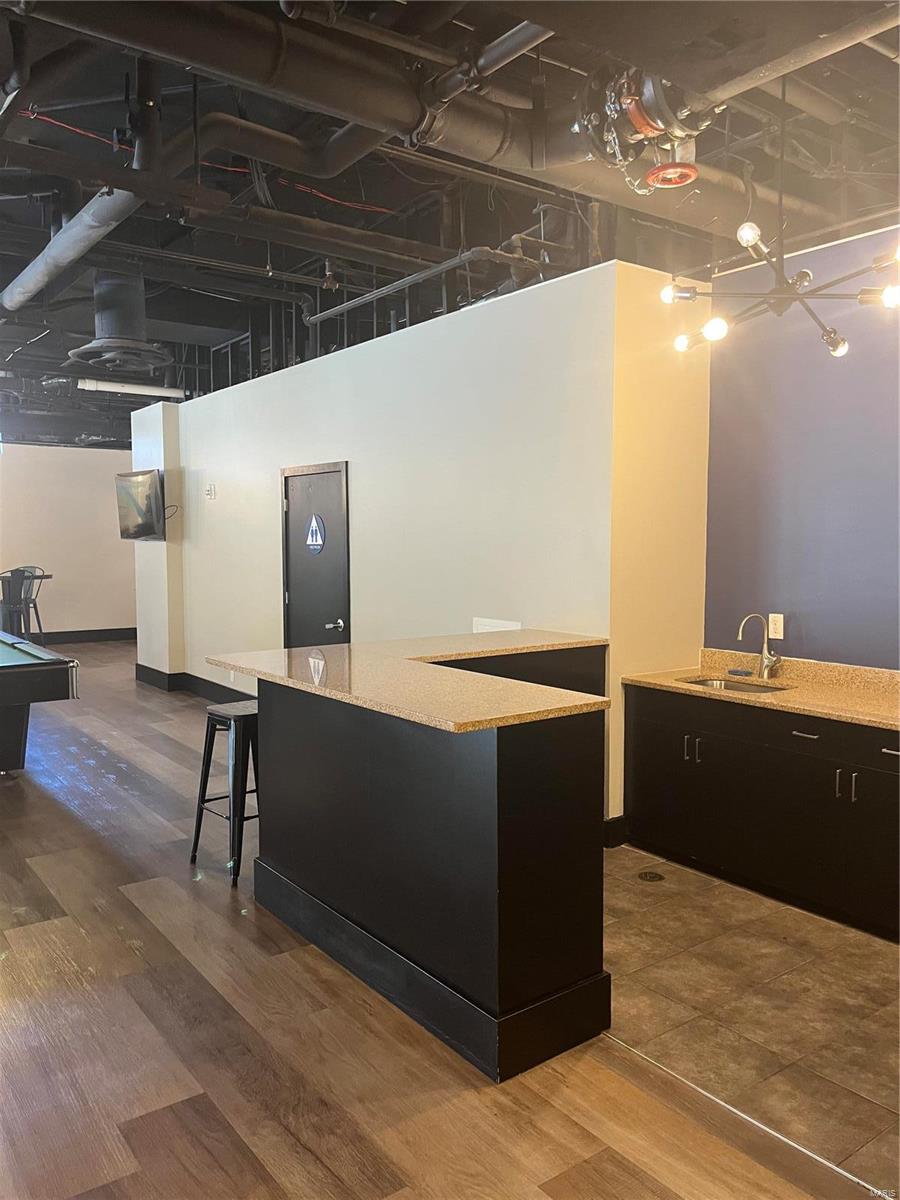 210 N 17th 1011