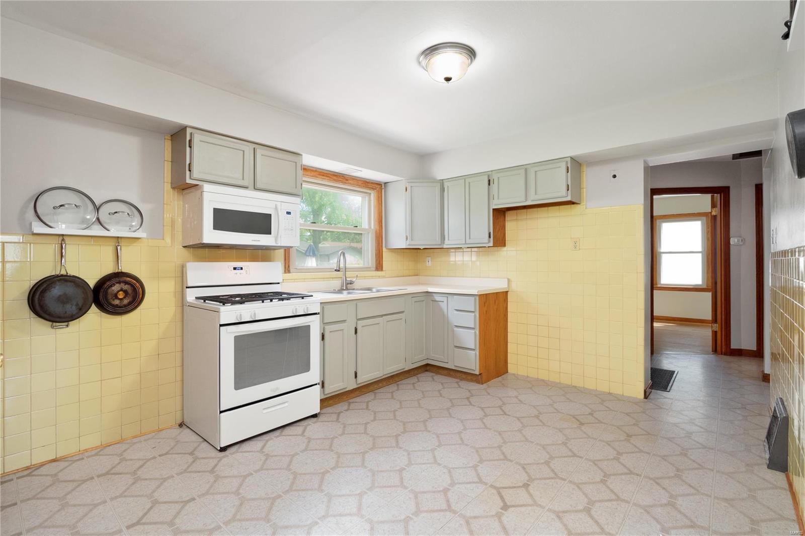 Woodson 4 - Residential