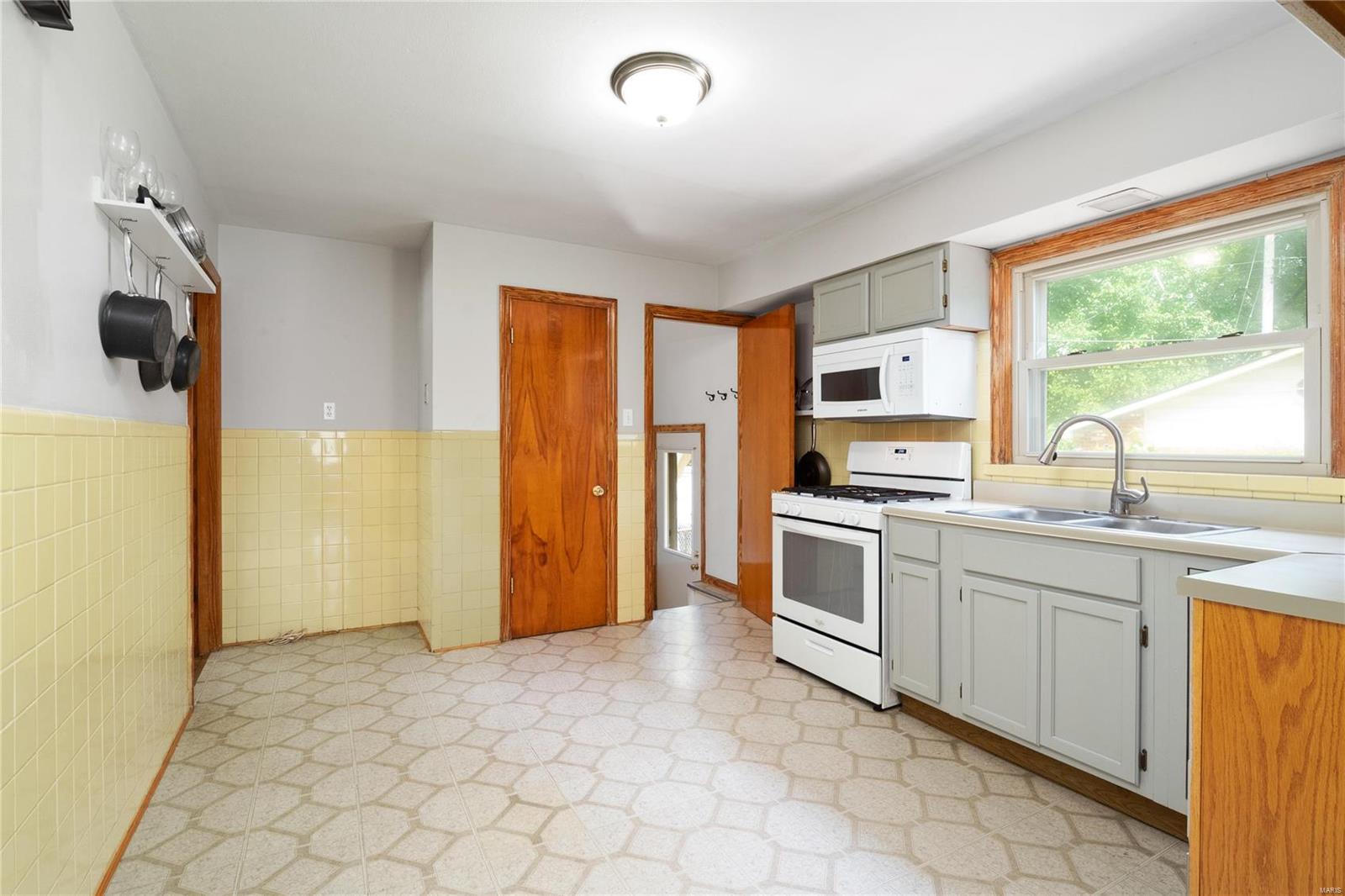 Woodson 4 - Residential