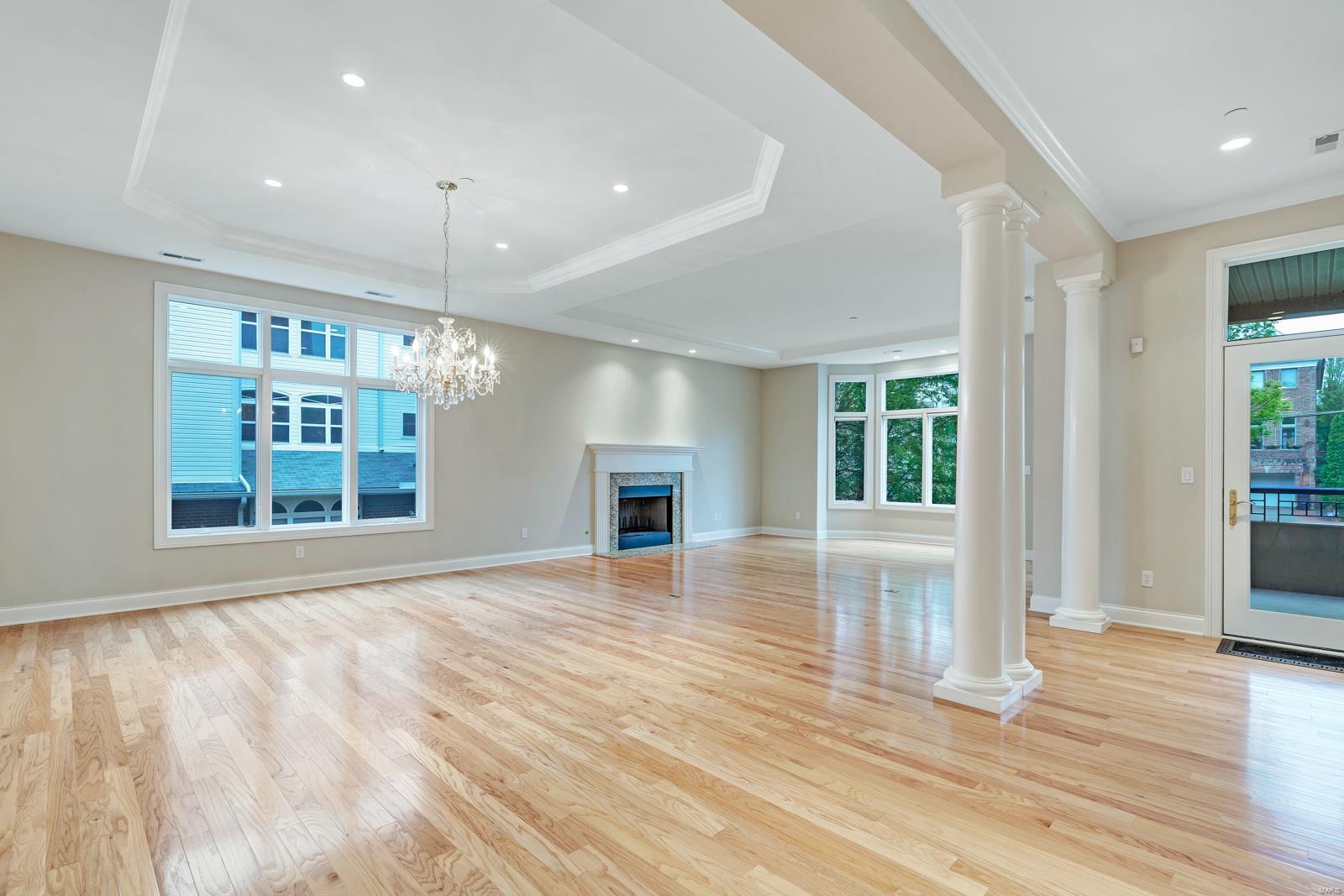 335 North Meramec A Condo - Residential