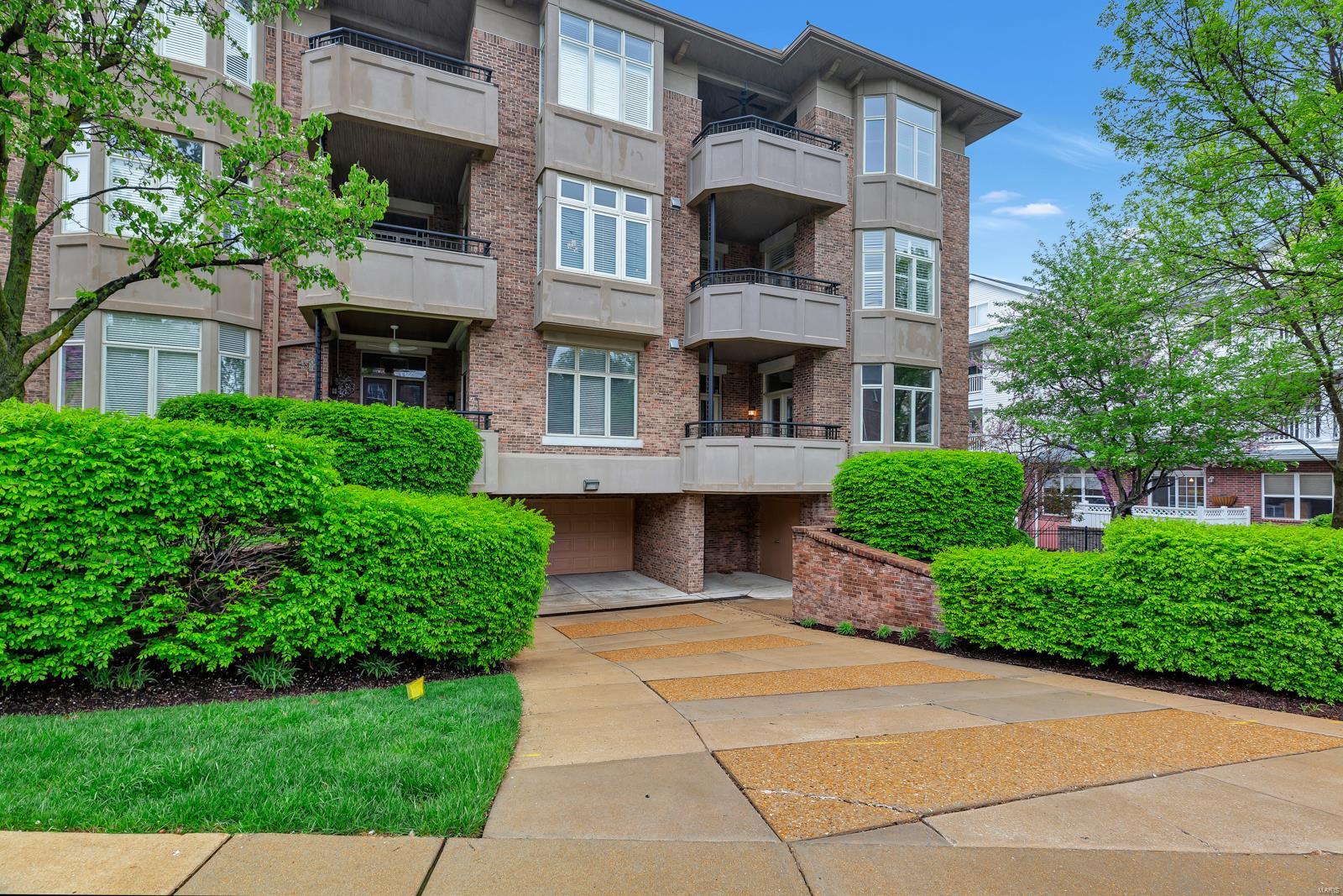 335 North Meramec A Condo - Residential