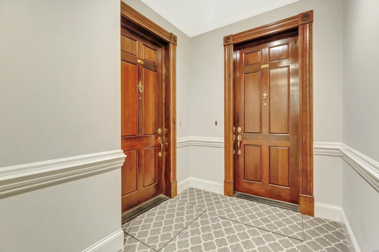 335 North Meramec A Condo - Residential