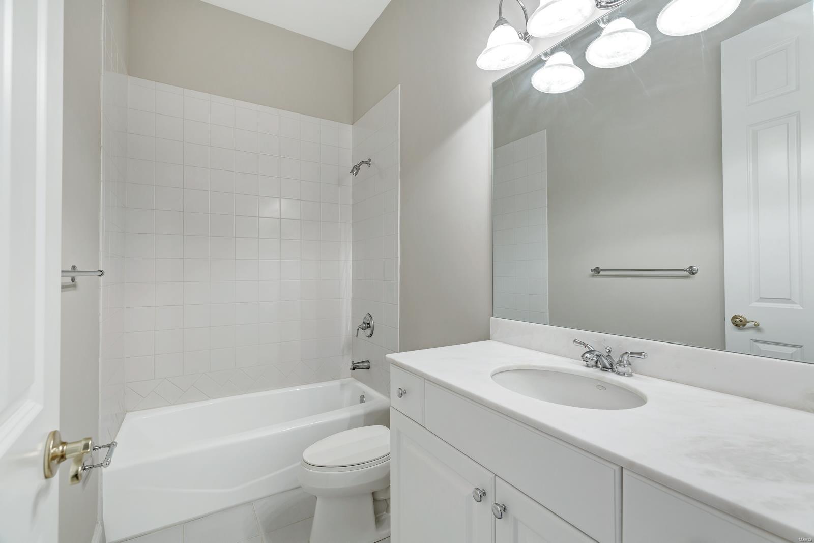 335 North Meramec A Condo - Residential