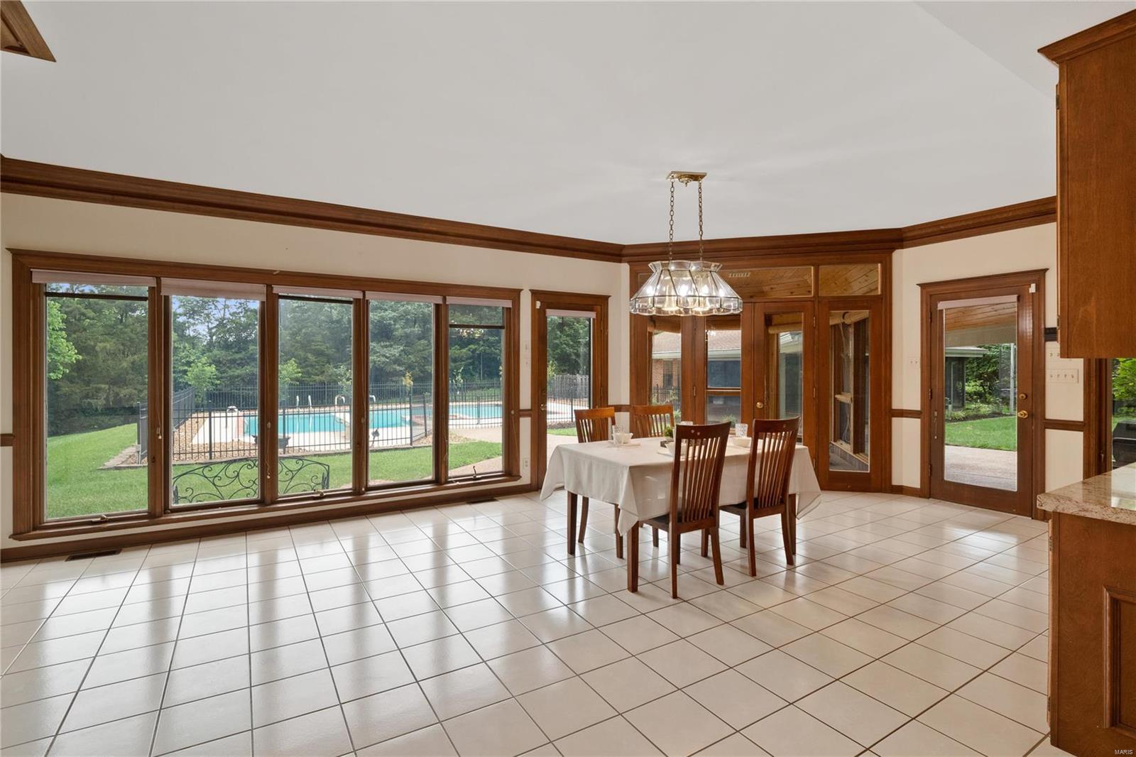 Huntington Farm 4 - Residential