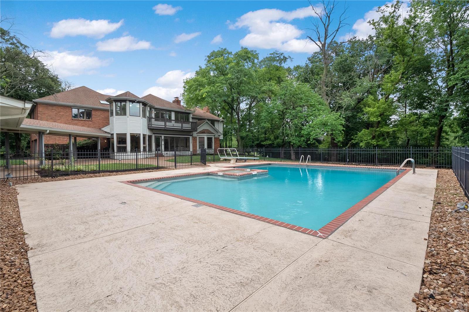 Huntington Farm 4 - Residential