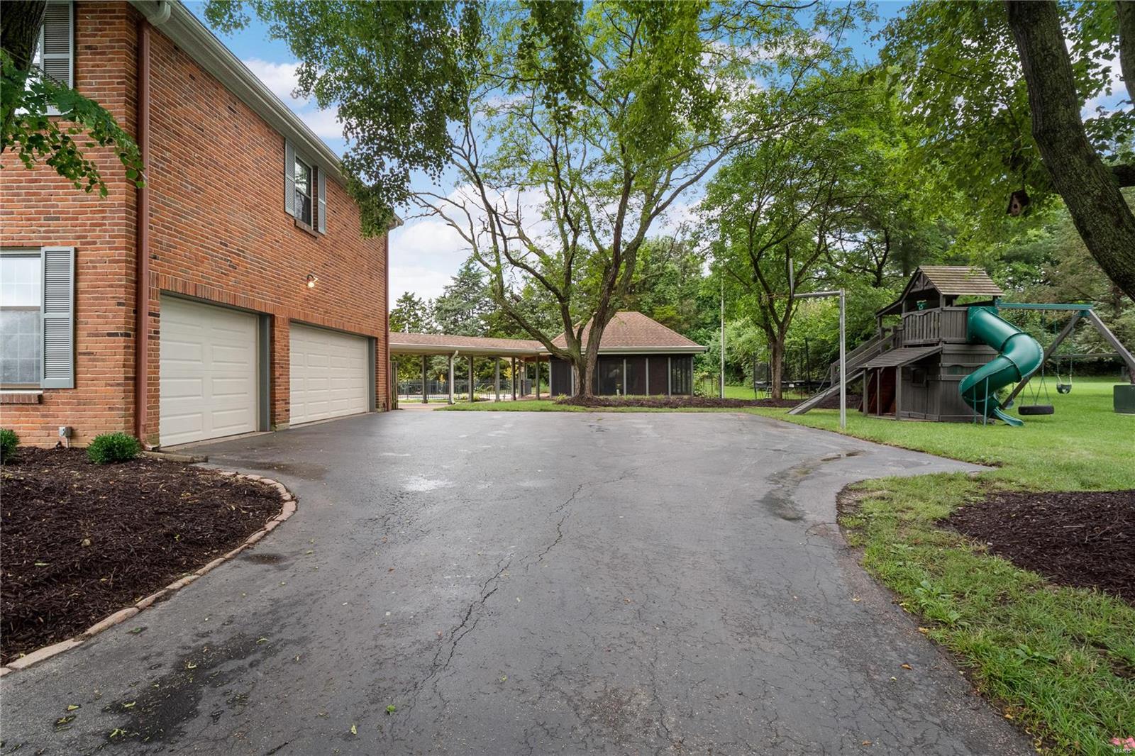 Huntington Farm 4 - Residential