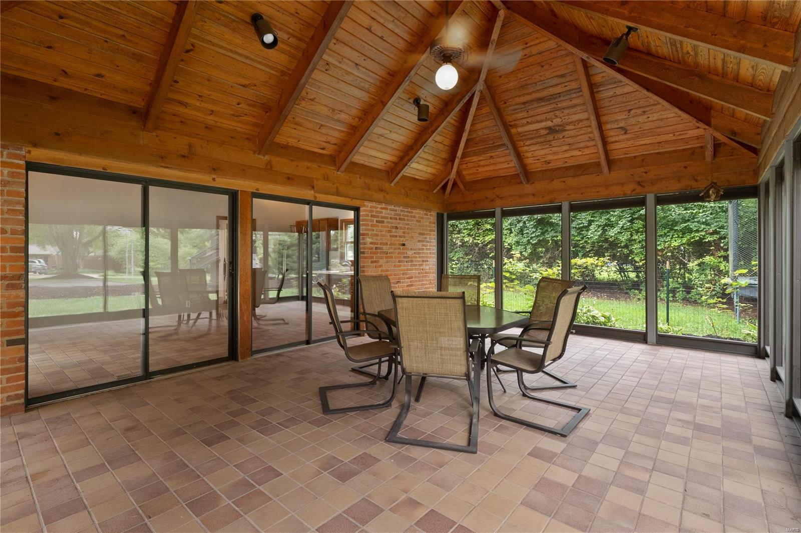 Huntington Farm 4 - Residential