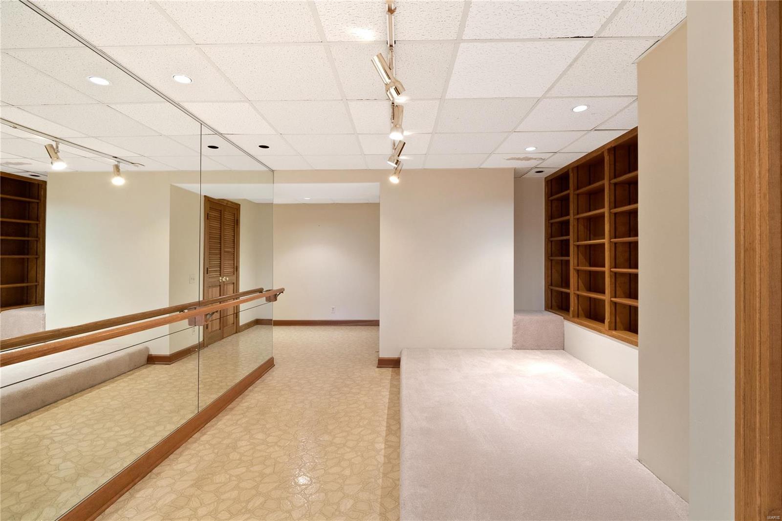 Huntington Farm 4 - Residential