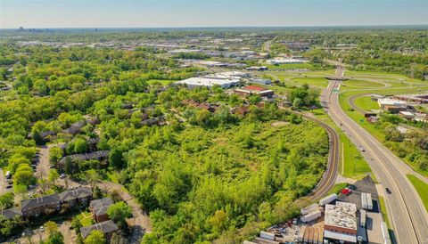 11143 N Warson Road St Louis MO 63114