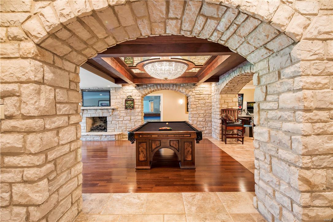 Hamptons The - Residential