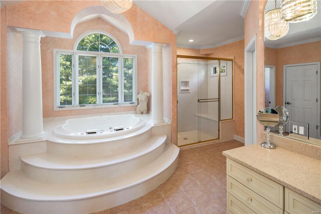 Hamptons The - Residential