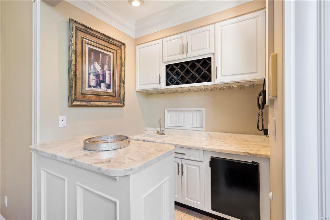 Hamptons The - Residential