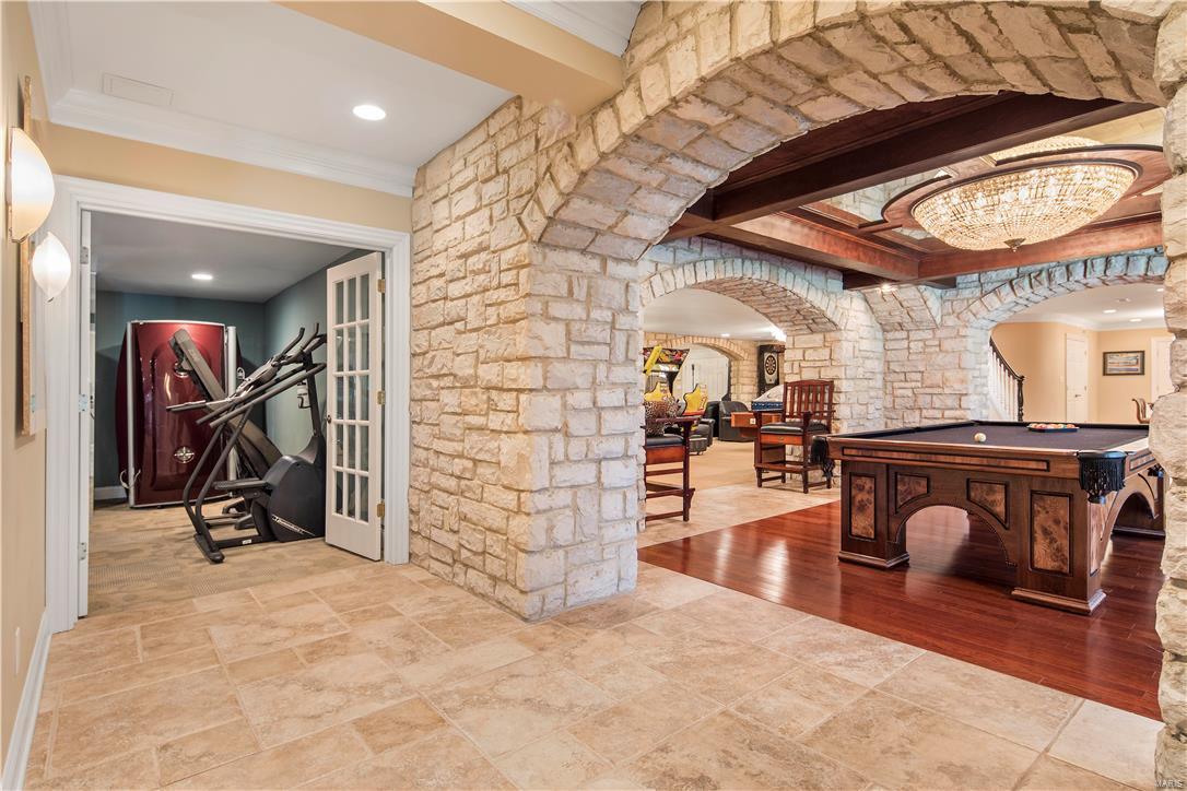 Hamptons The - Residential