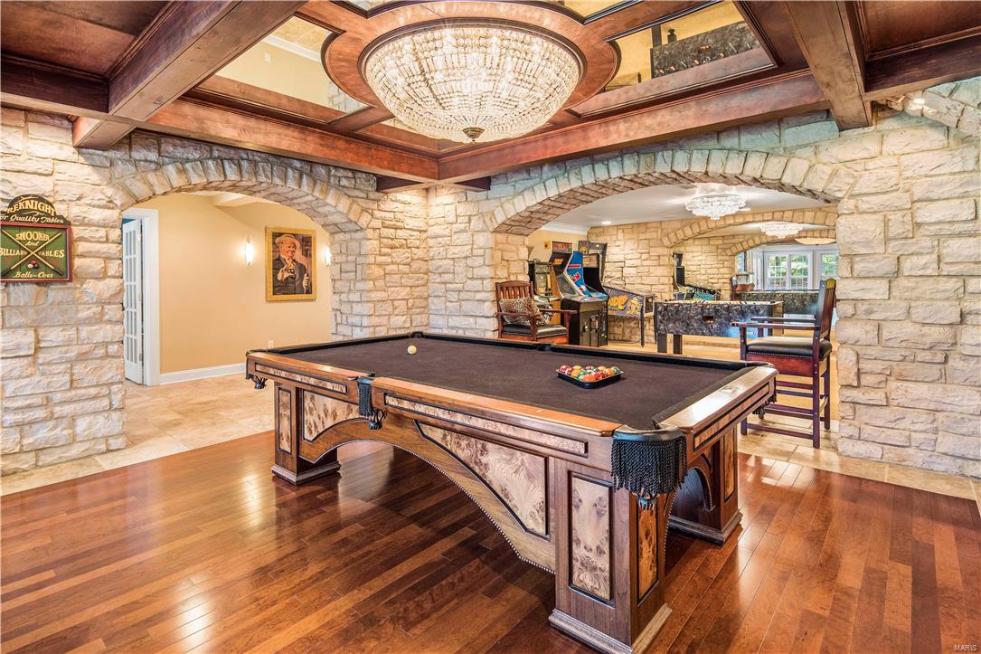 Hamptons The - Residential