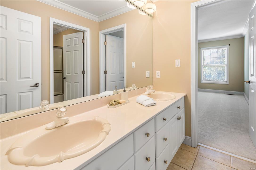 Hamptons The - Residential