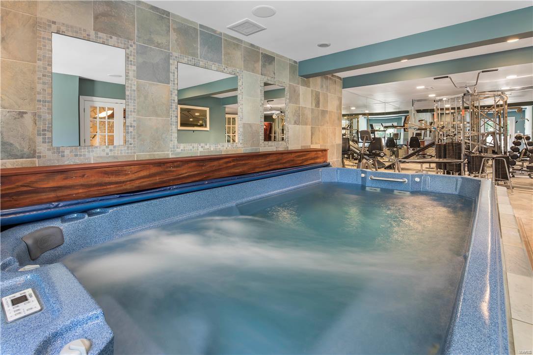 Hamptons The - Residential