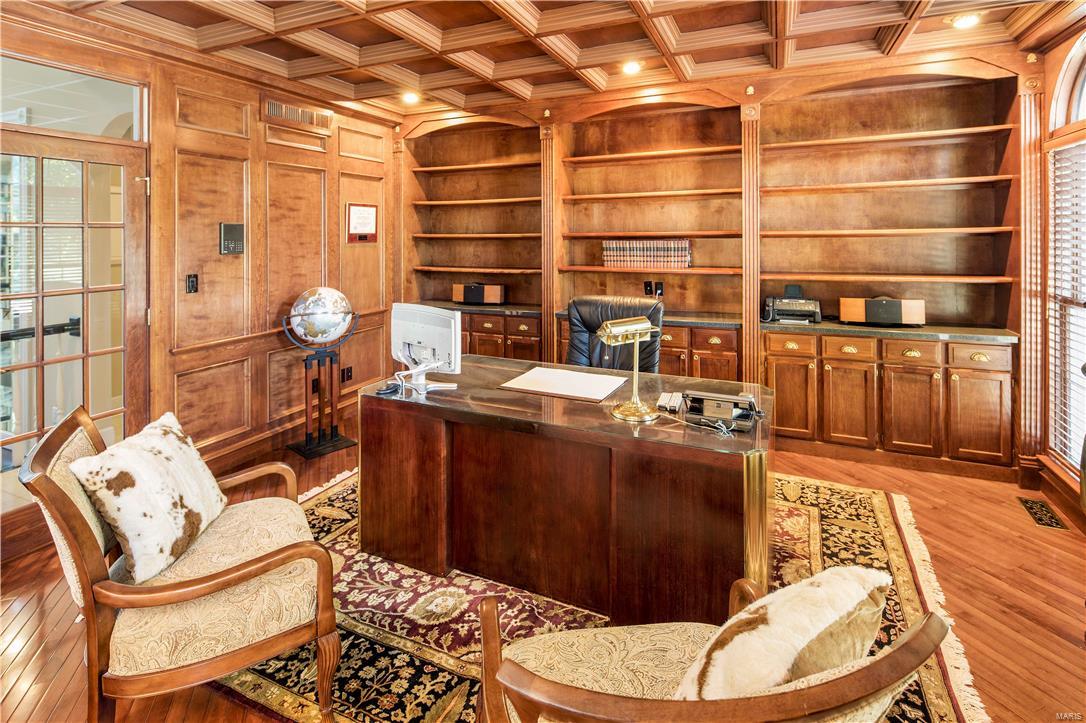 Hamptons The - Residential