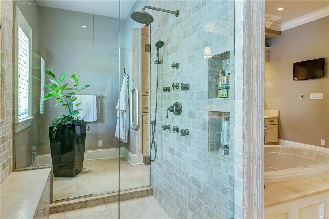 Lynnbrook - Residential