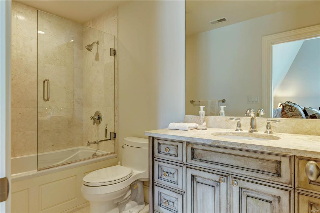 Lynnbrook - Residential