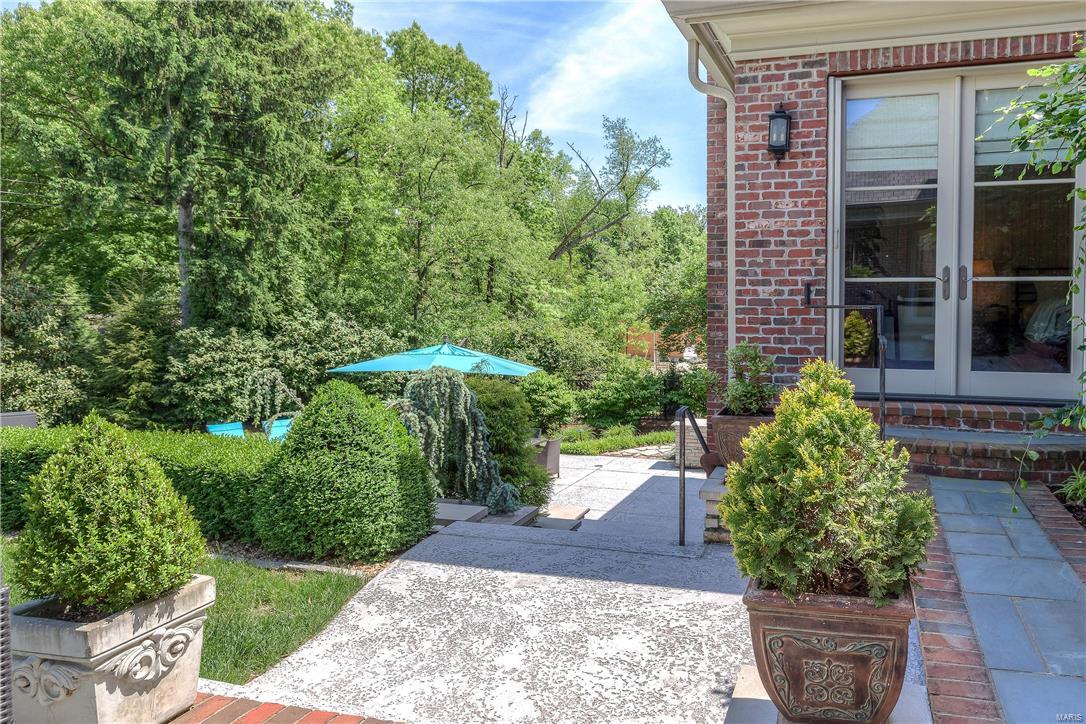 Lynnbrook - Residential