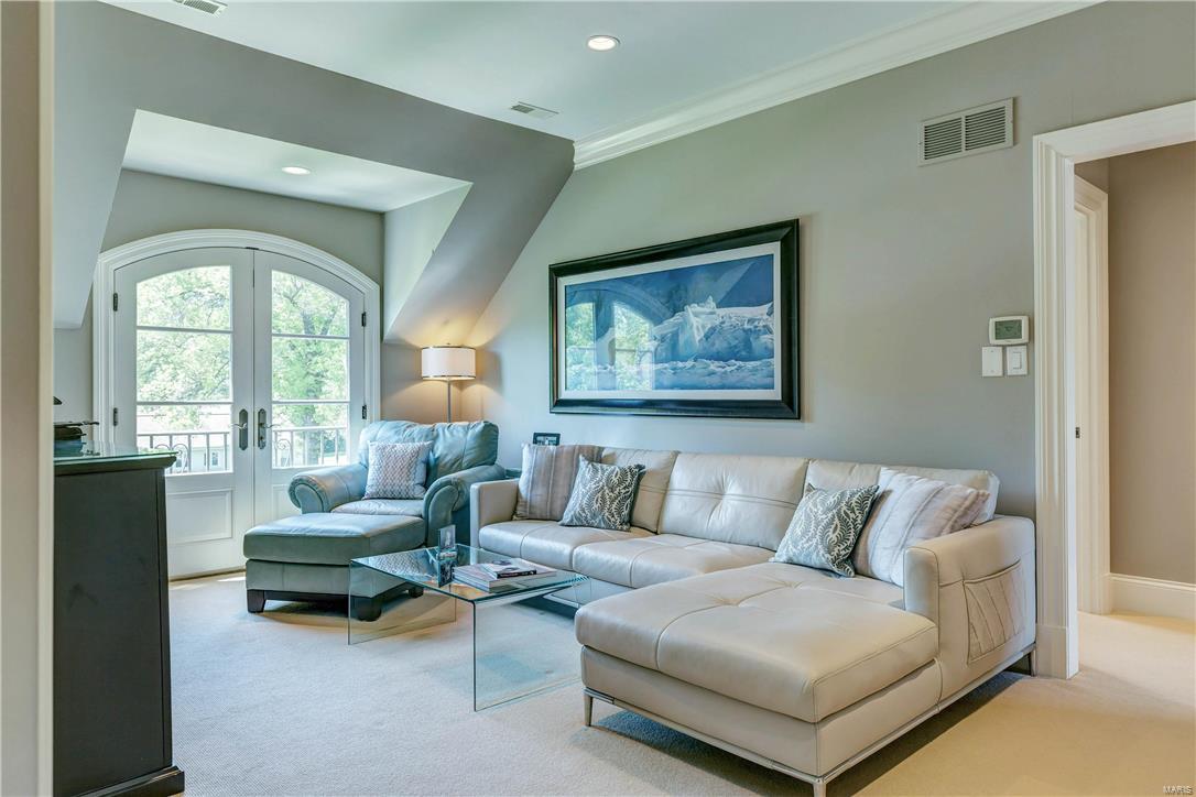 Lynnbrook - Residential