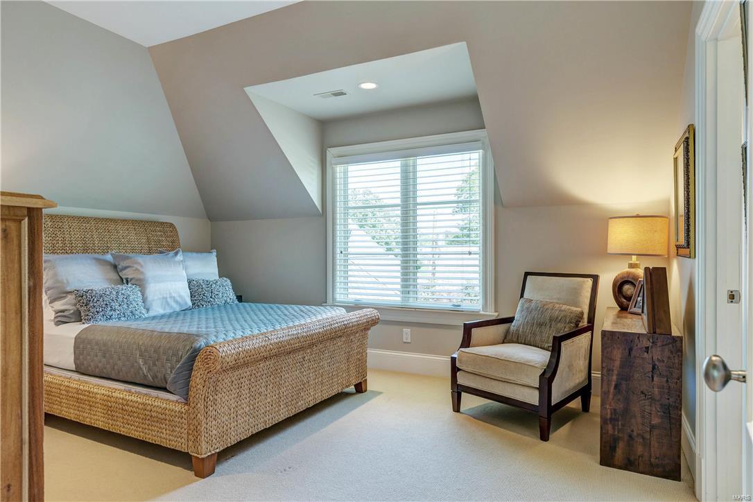 Lynnbrook - Residential