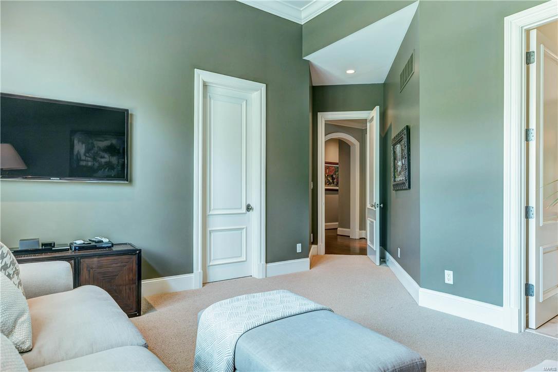 Lynnbrook - Residential