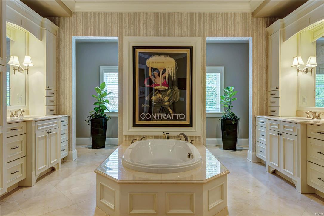 Lynnbrook - Residential